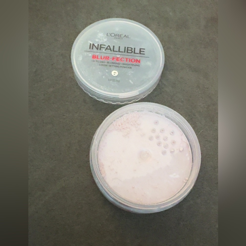 L'Oreal Pink Light Setting Powder - Picture 2 of 3
